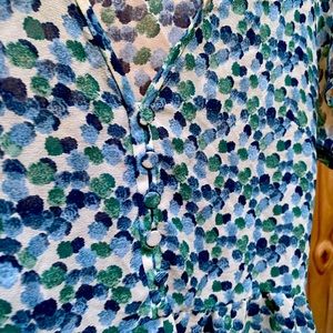 Easy breasy Club Monaco top, perfect with jeans and just about everything 🎽